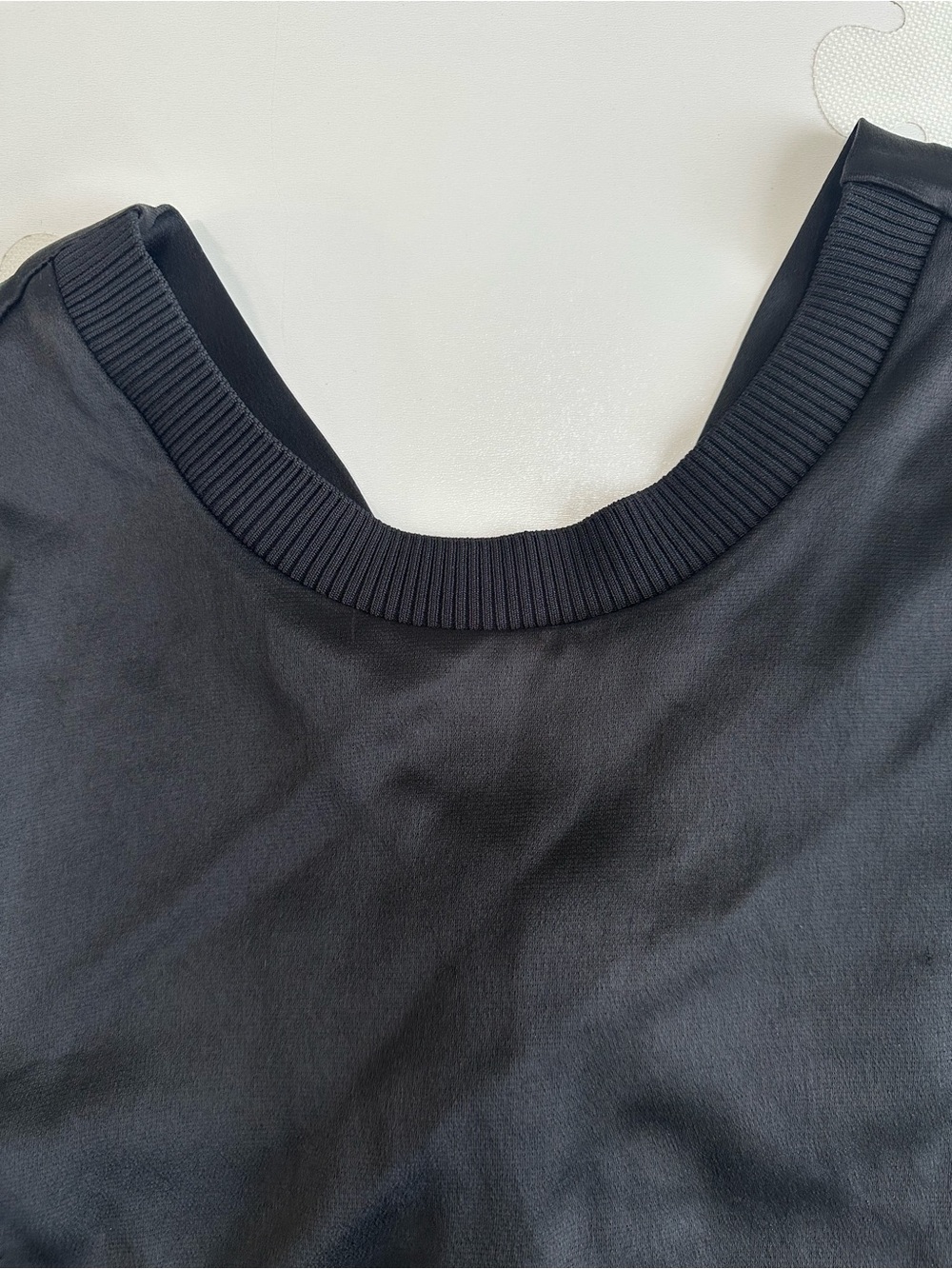 3-1 Phillip Lim black sleeveless blouse twist or knot detail at the back Sz 6 - Picture 7 of 12
